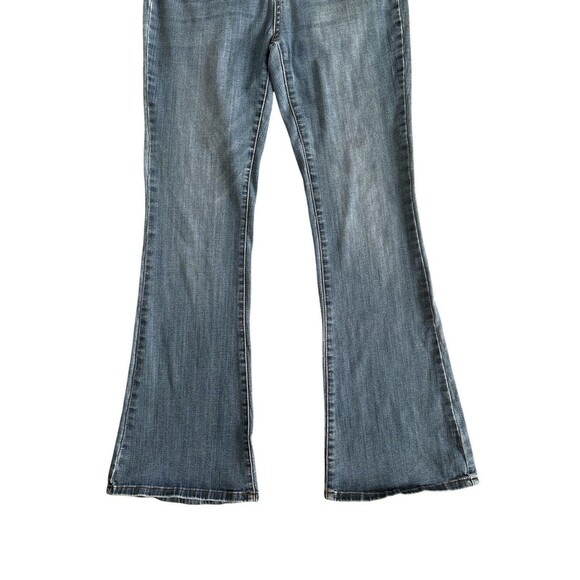 Judy Blue Women’s Denim Flare Medium Wash Blue Jeans Casual Y2K Look Size 13/31 - Picture 2 of 7